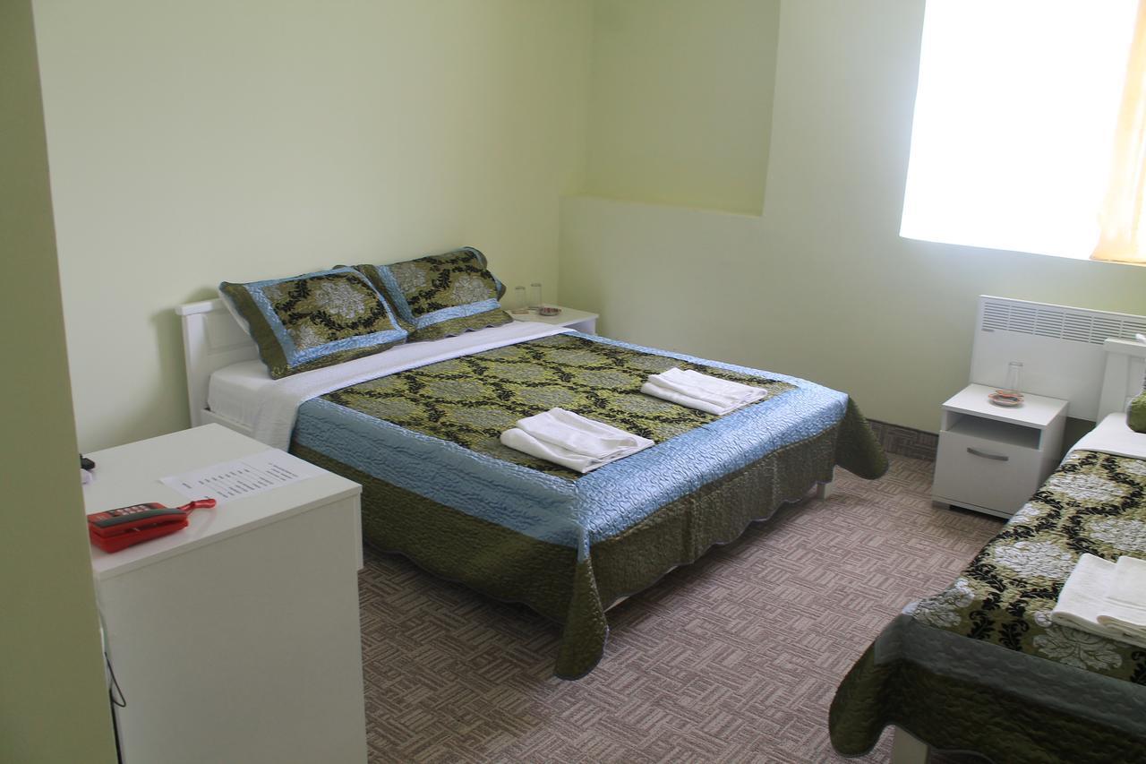 Hotel Istanbul Skopje Buitenkant foto