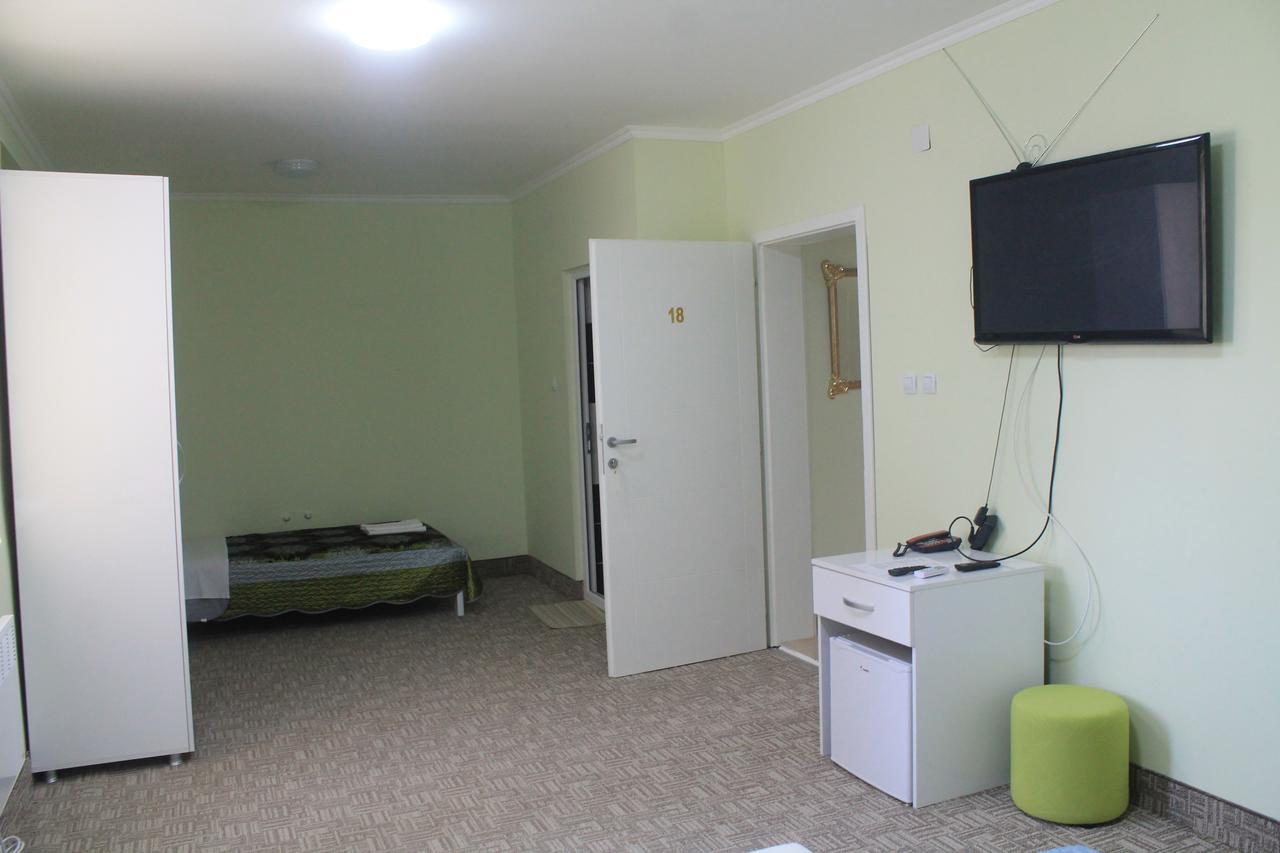 Hotel Istanbul Skopje Buitenkant foto